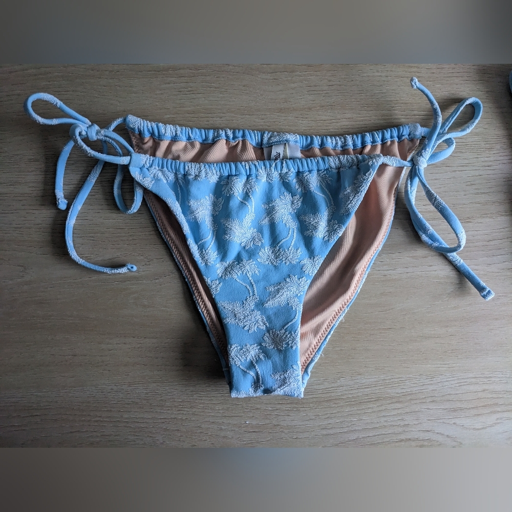 Madewell String Bikini Set In Floral - Picture 2 of 8